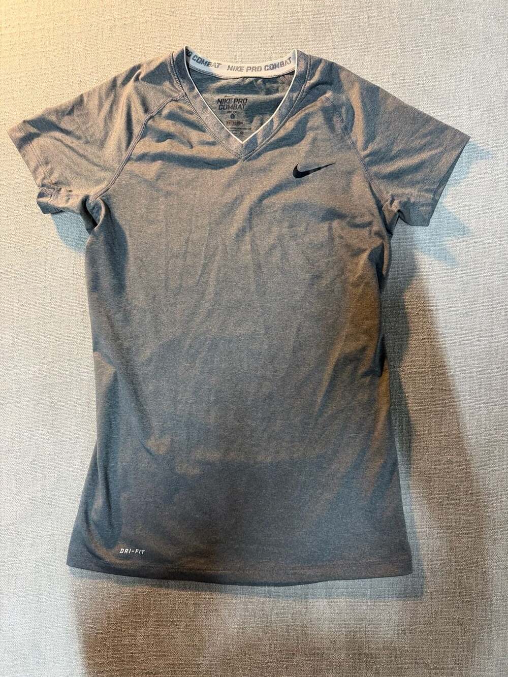 Nike Pro Combat Dri-FIT Gray V-Neck Athletic Fitted T-Shirt Size S